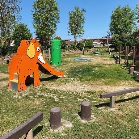 Villa 6 Pers De Haan With Warm Swimming Pool Access エクステリア 写真