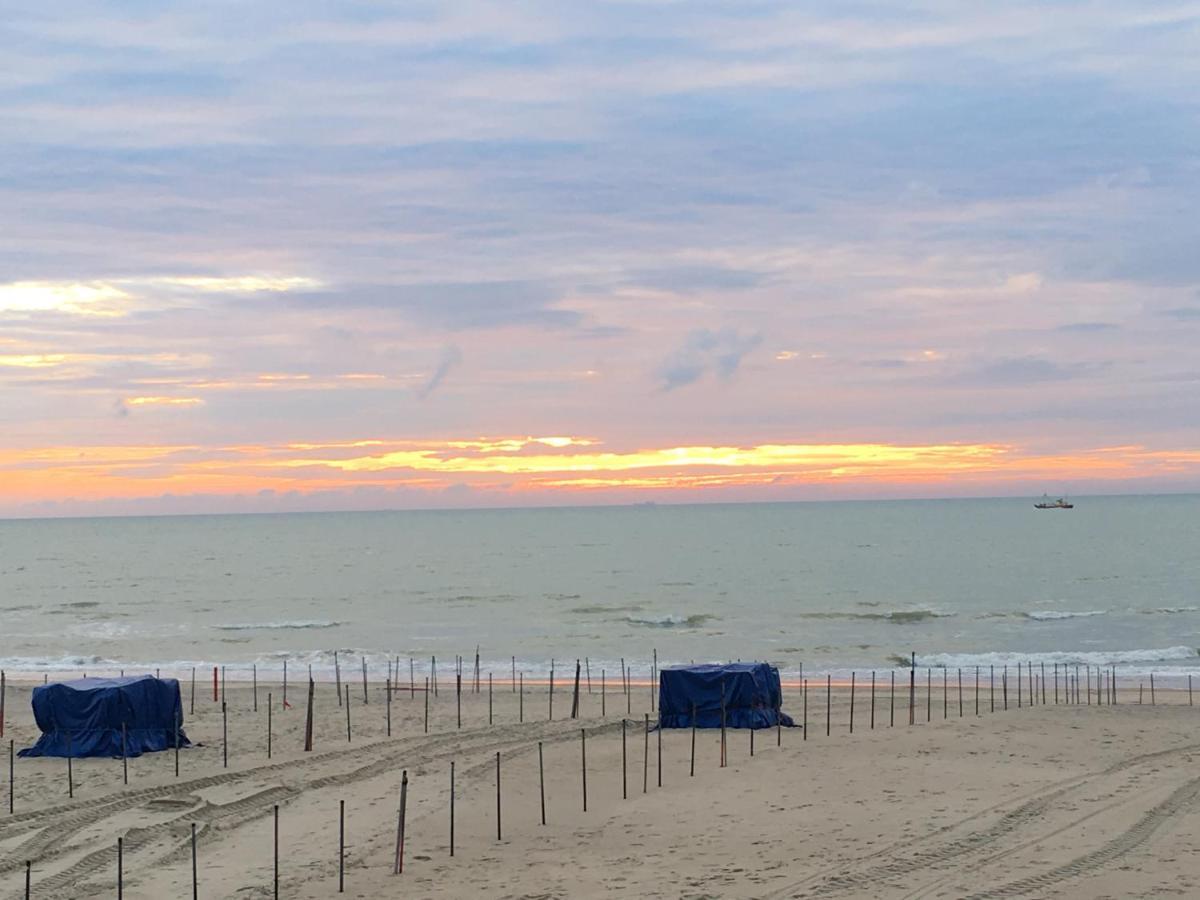 Villa 6 Pers De Haan With Warm Swimming Pool Access エクステリア 写真